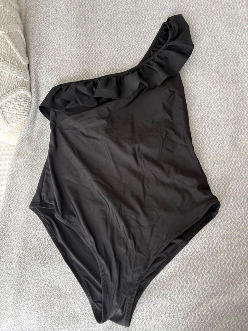 H&M Black One-Shoulder Ruffle Swimsuit